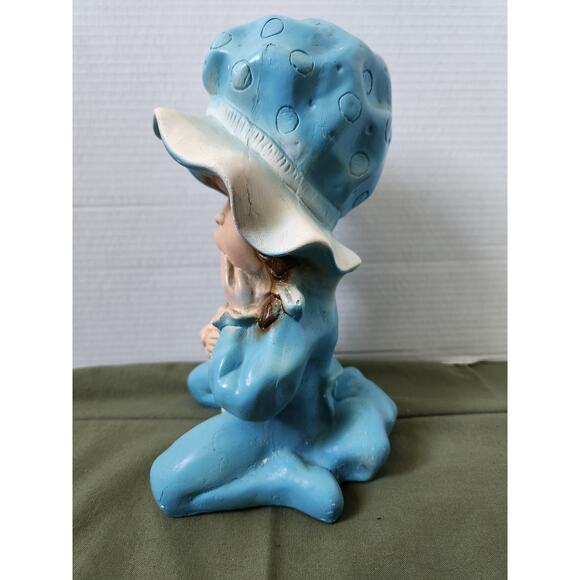 Rare Universal Statuary Girl in Blue Pajamas holding Doll 1974 MCM - Picture 4 of 12